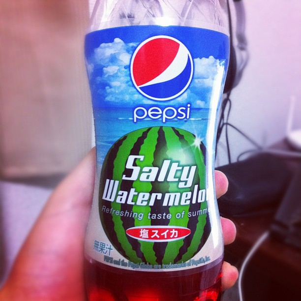 Bottiglia di Pepsi alla gustosa anguria salata. Immagine tramite Flickr