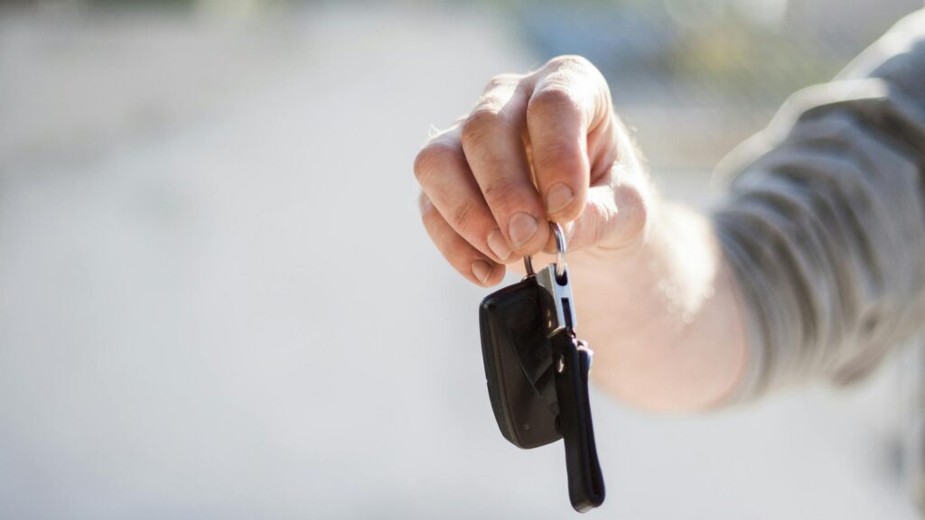 Waiting for the right time to buy a car can still save you a lot of money. Image: Pexels/ Negative Space